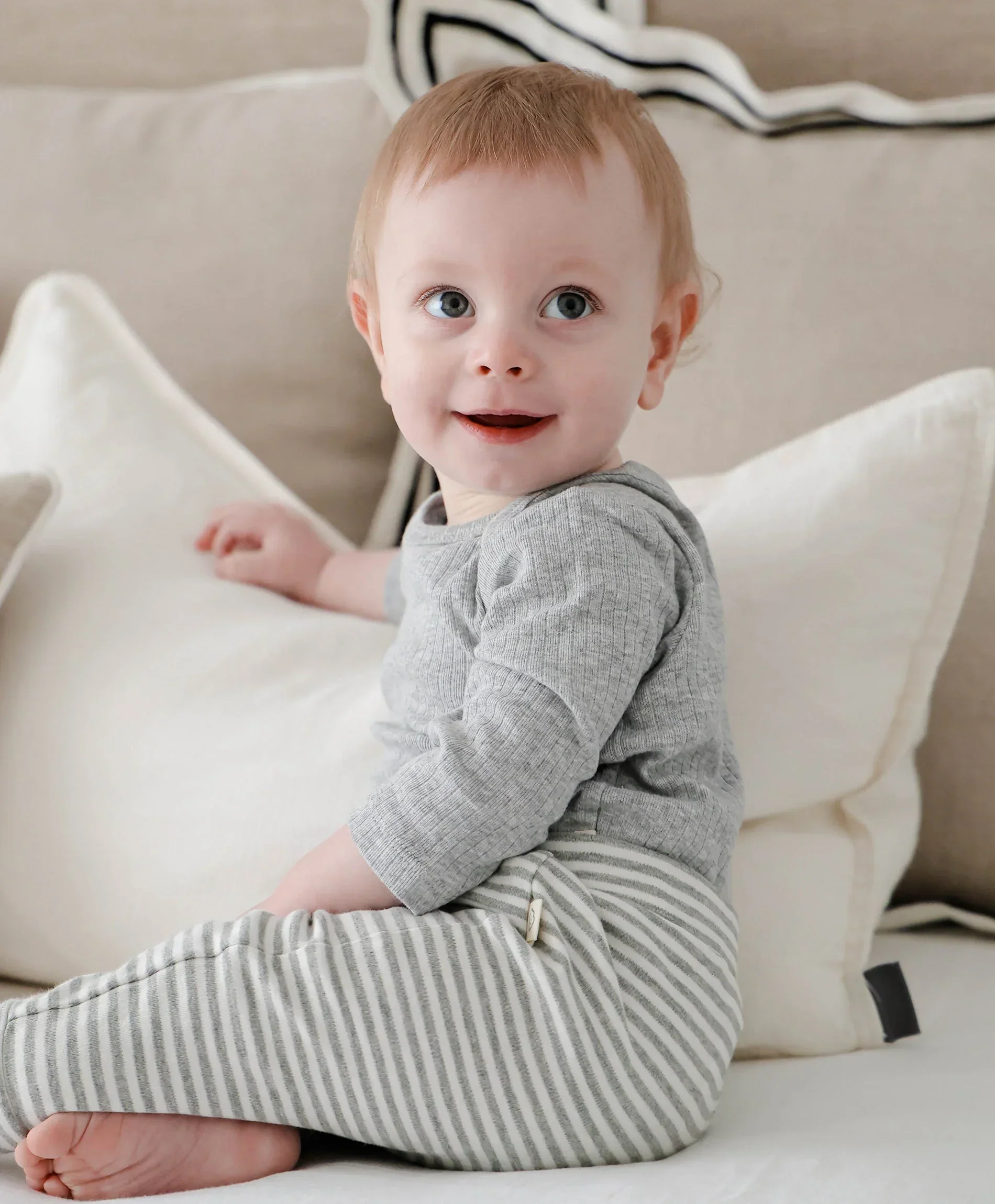 Organic Cotton Long Sleeve Bodysuit - Heather Grey - Image 3